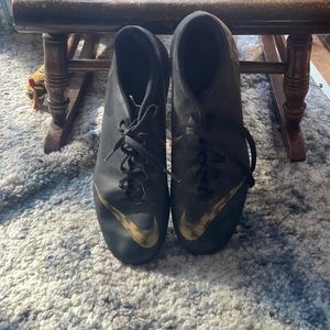 Soccer cleats, Nike, size 8.5